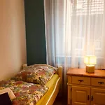 Feriehus Haus Am Fluss Mit Wunderschoener Dachterrasse Mit Flussblick ,garten Und Grill *