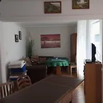 Haus Am Fluss Mit Wunderschoener Dachterrasse Mit Flussblick ,garten Und Grill Feriehus *