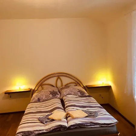 Haus Am Fluss Mit Wunderschoener Dachterrasse Mit Flussblick ,garten Und Grill