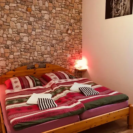 Haus Am Fluss Mit Wunderschoener Dachterrasse Mit Flussblick ,garten Und Grill Ferienhaus