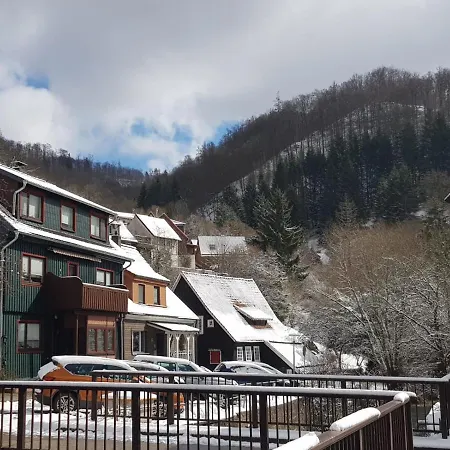 Haus Am Fluss Mit Wunderschöner Dachterrasse Mit Flussblick ,garten Und Grill Ferienhaus