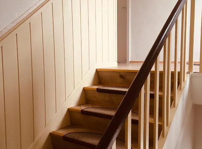 Haus Am Fluss Mit Wunderschöner Dachterrasse Mit Flussblick ,garten Und Grill Ferienhaus *