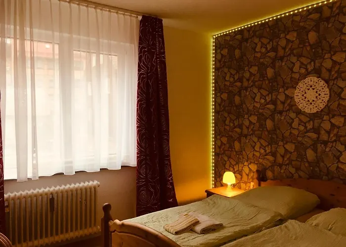 Ferienhaus Haus Am Fluss Mit Wunderschöner Dachterrasse Mit Flussblick ,garten Und Grill