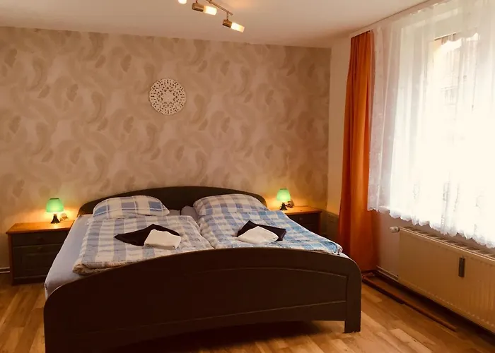 Haus Am Fluss Mit Wunderschoener Dachterrasse Mit Flussblick ,garten Und Grill *