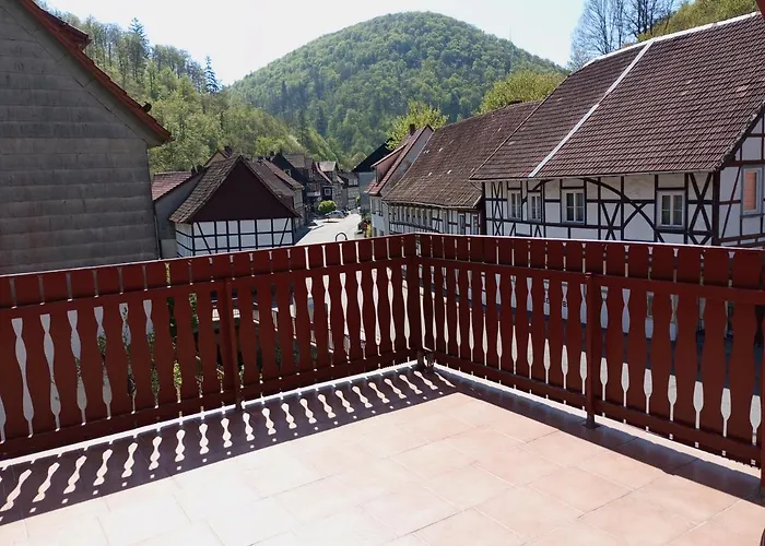 Haus Am Fluss Mit Wunderschoener Dachterrasse Mit Flussblick ,garten Und Grill *